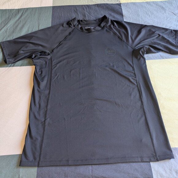 XCEL MLC40517 Short Sleeve Black UV Shirt Rash Guard 4XL Black - Picture 4 of 9